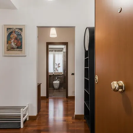 Apartment La Casa Di Alice E Rome